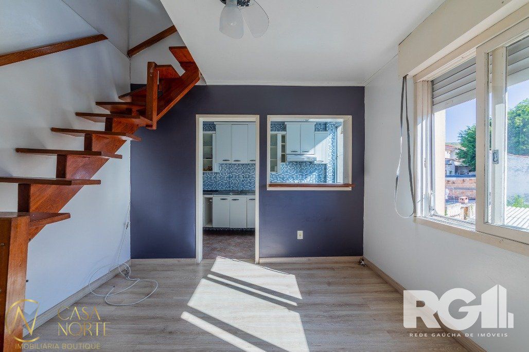 Cobertura à venda com 3 quartos, 118m², 1 vaga, Rua Doutor Ney Cabral no bairro Nonoai em Porto Alegre