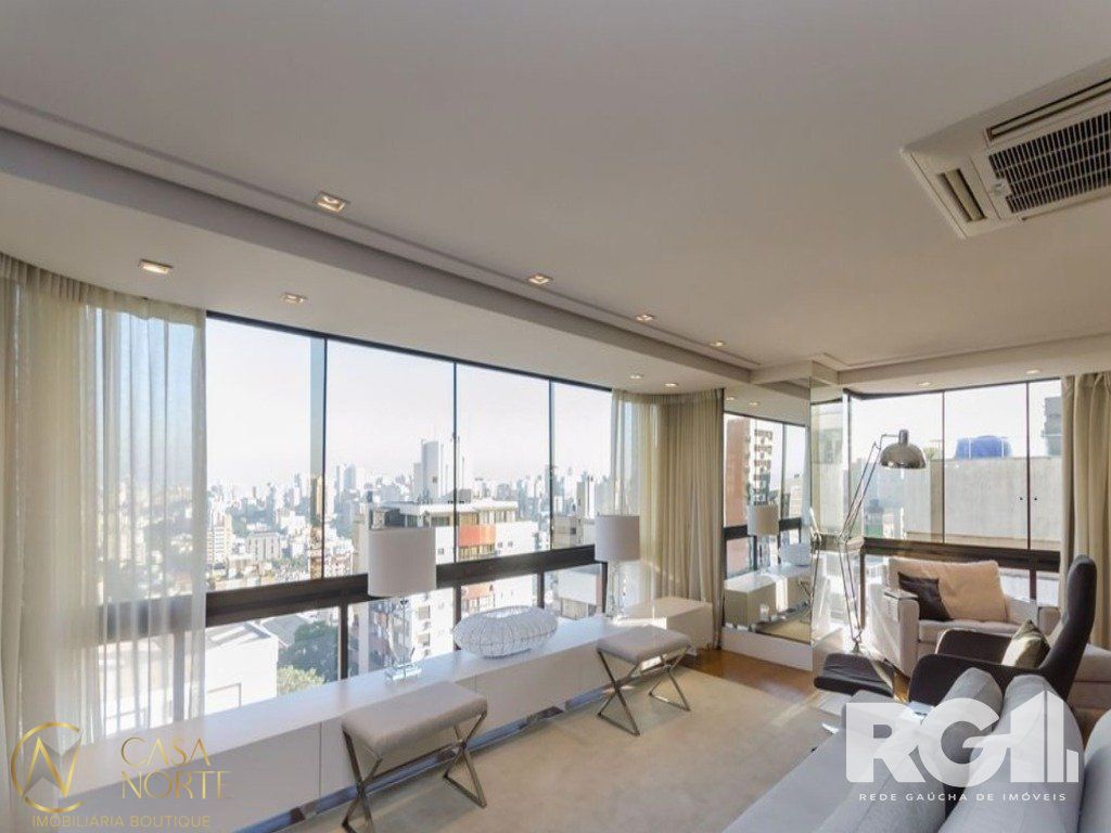 Apartamento à venda com 4 quartos, 278m², 4 suítes, 3 vagas, Rua Coronel Joaquim Pedro Salgado no bairro Rio Branco em Porto Alegre