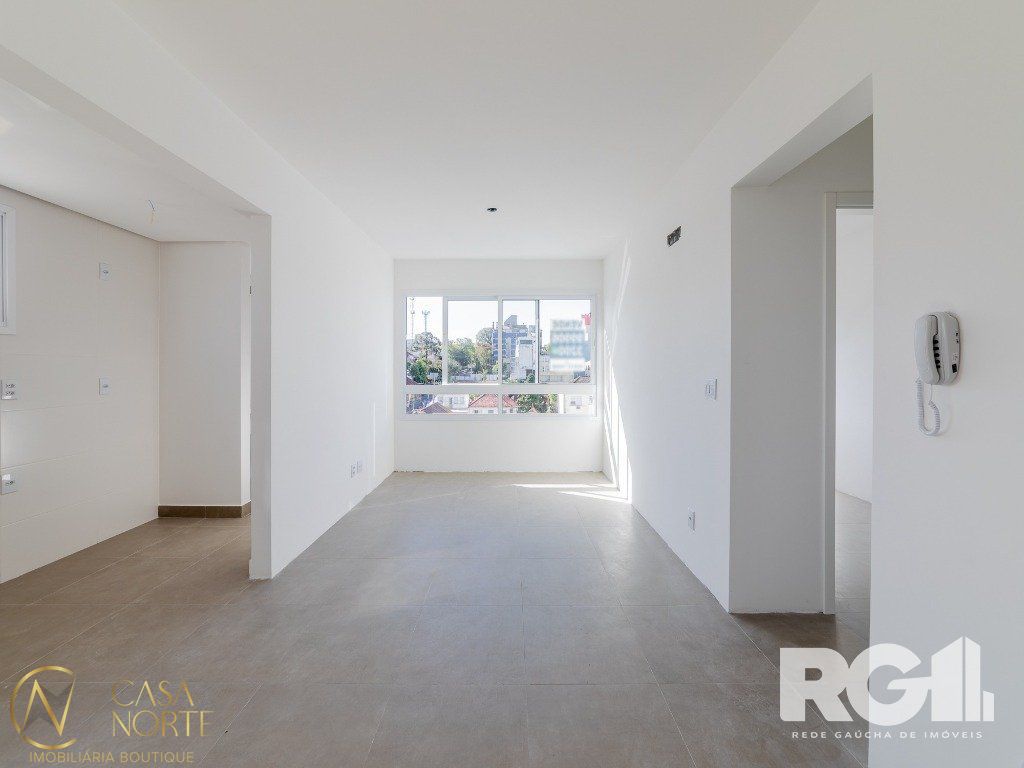 Apartamento à venda com 2 quartos, 68m², 1 suíte, 2 vagas, Rua Riveira no bairro Petrópolis em Porto Alegre