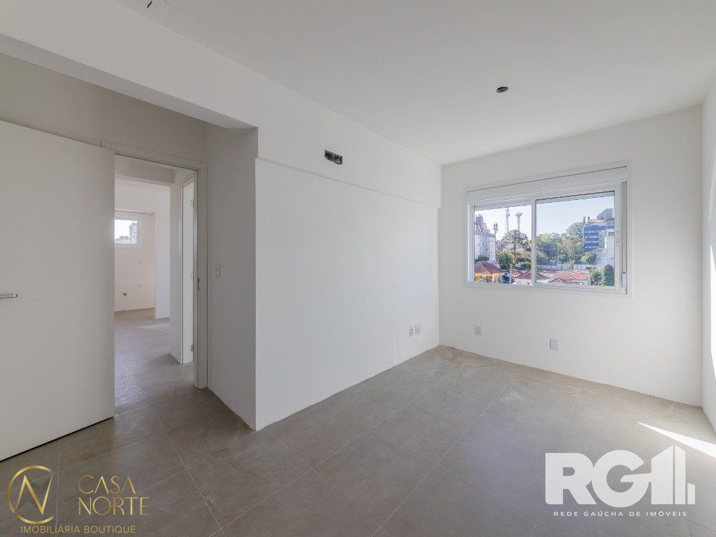 Apartamento à venda com 2 quartos, 68m², 1 suíte, 2 vagas, Rua Riveira no bairro Petrópolis em Porto Alegre