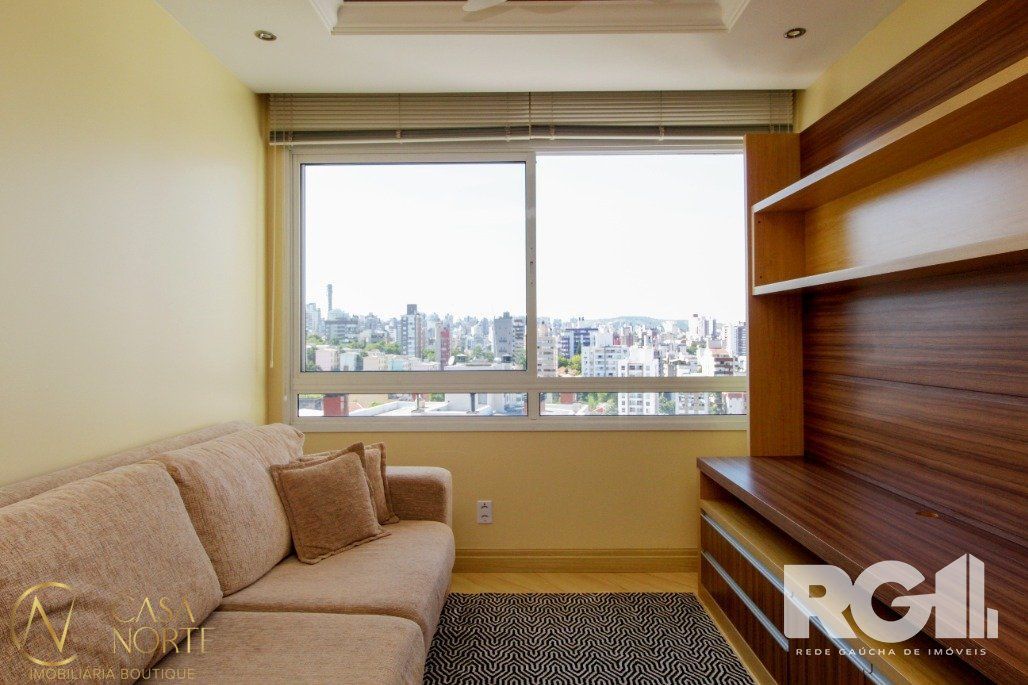 Apartamento à venda com 1 quarto, 40m², 1 suíte, 1 vaga, Rua Professor Álvaro Alvim no bairro Rio Branco em Porto Alegre