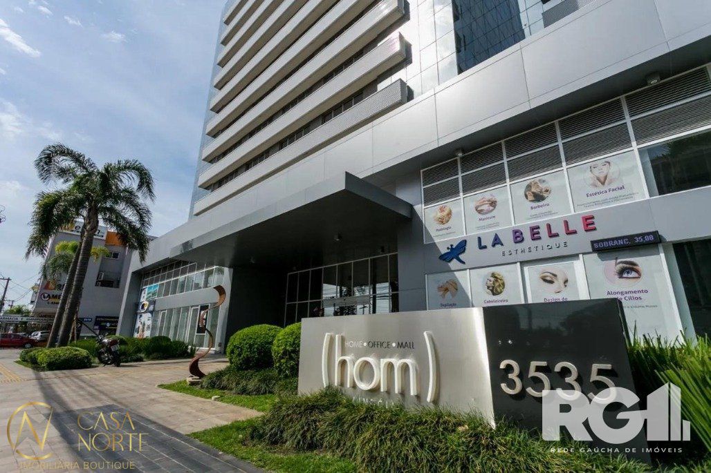 Sala Comercial à venda , 42m², 1 vaga, Avenida Assis Brasil no bairro Passo da Areia em Porto Alegre
