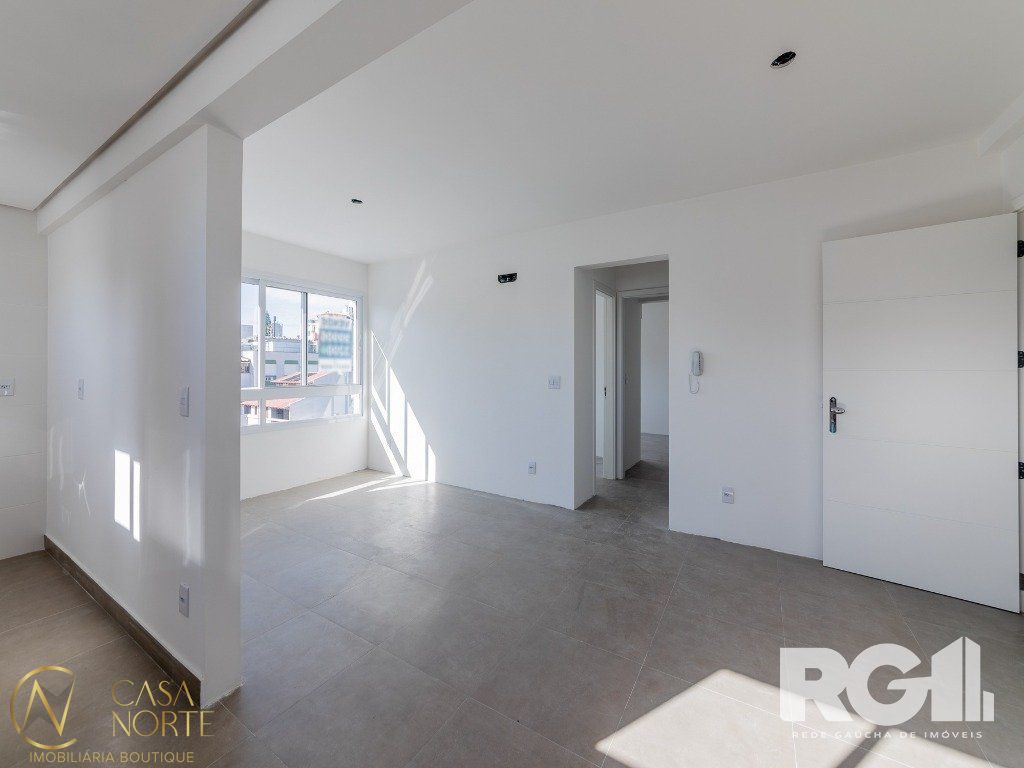 Apartamento à venda com 2 quartos, 68m², 1 suíte, 2 vagas, Rua Riveira no bairro Petrópolis em Porto Alegre