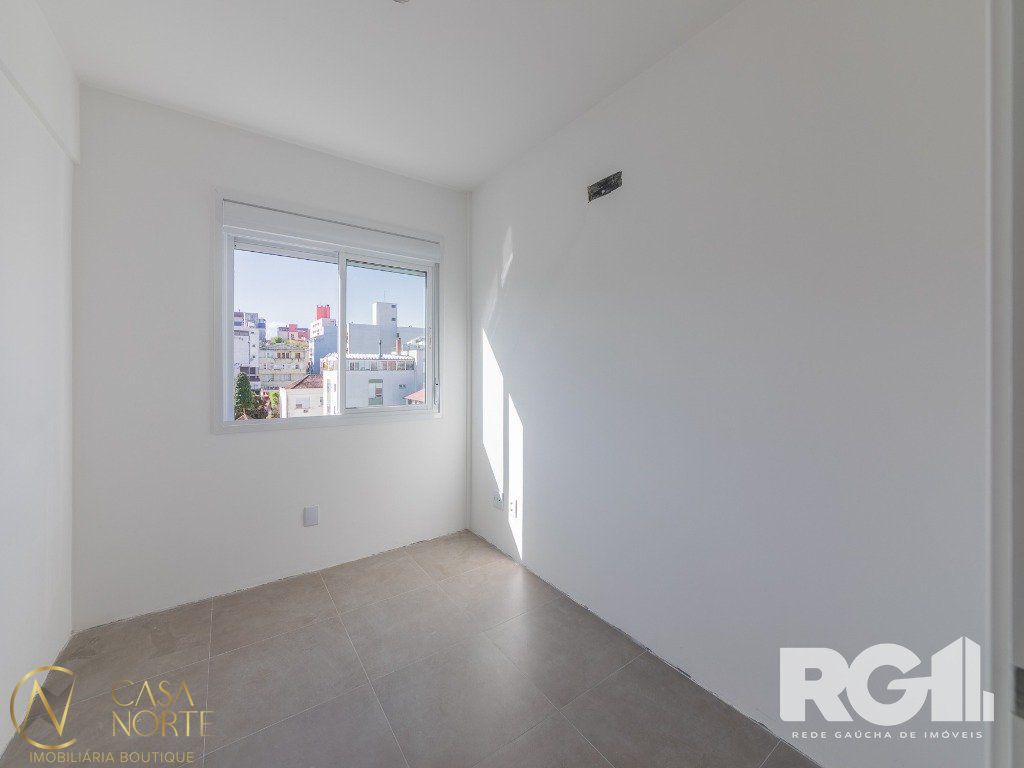 Apartamento à venda com 2 quartos, 68m², 1 suíte, 2 vagas, Rua Riveira no bairro Petrópolis em Porto Alegre