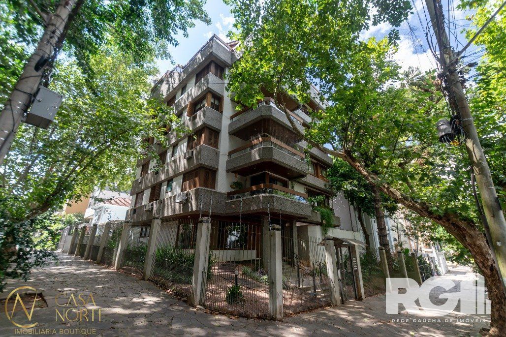 Apartamento à venda com 3 quartos, 140m², 1 suíte, 2 vagas, Rua Coronel Corte Real no bairro Petrópolis em Porto Alegre