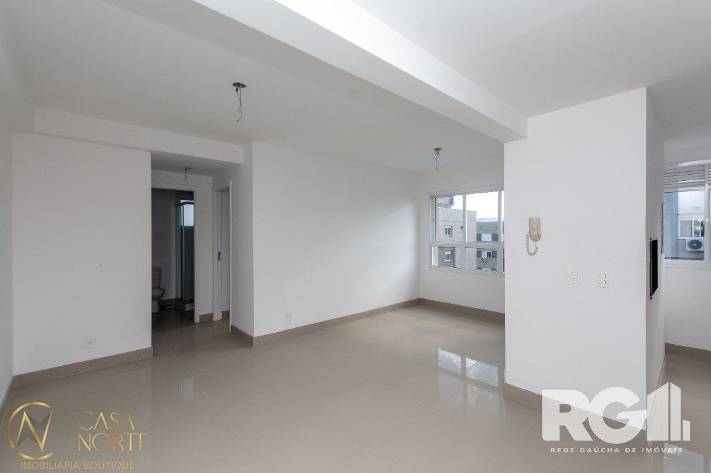 Apartamento à venda com 2 quartos, 55m², 1 vaga, Rua Attílio Bilibio no bairro Jardim Carvalho em Porto Alegre
