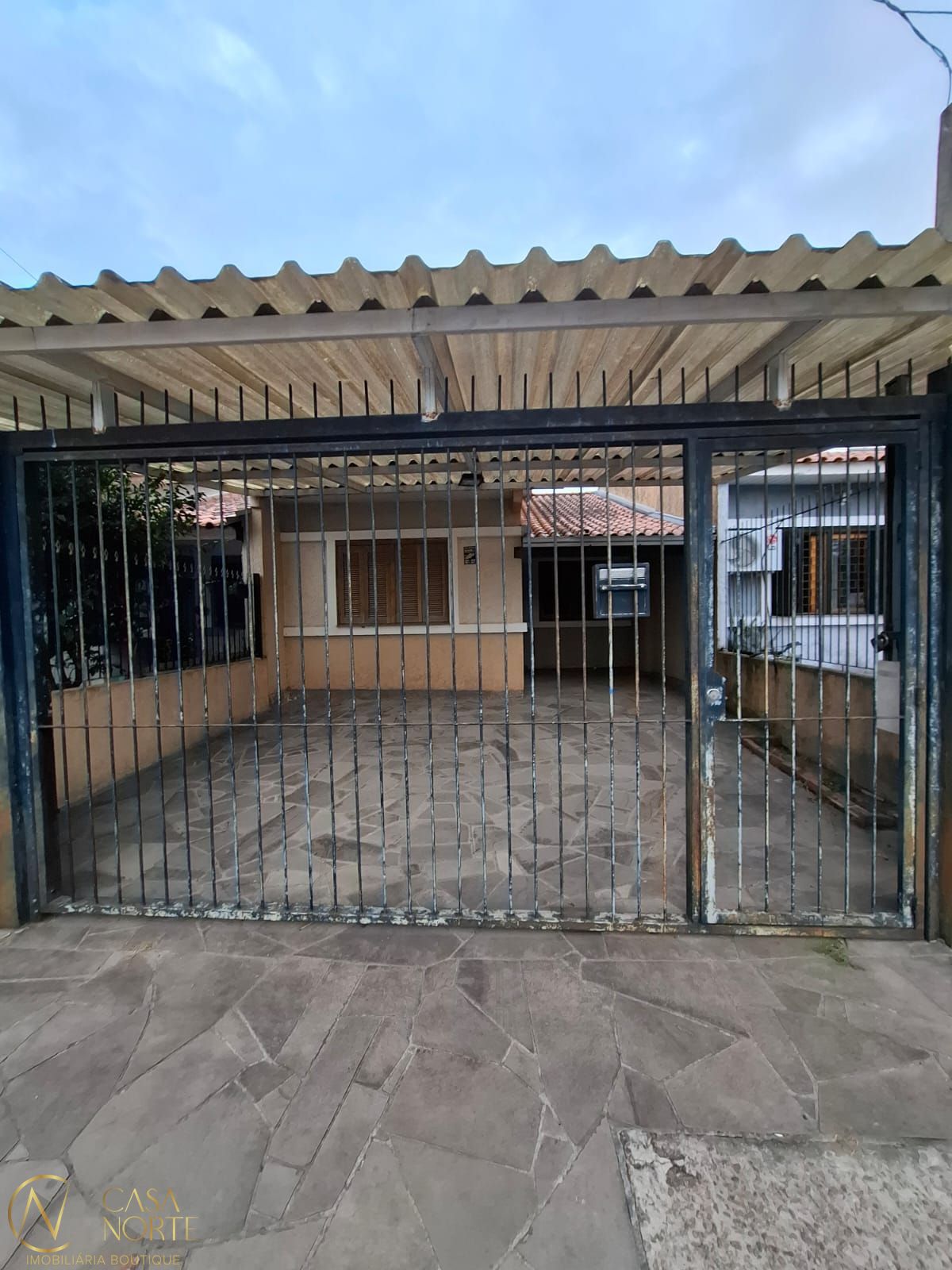 Casa à venda com 3 quartos, 60m², 2 vagas, Rua Padre Arthur Morsch no bairro Hípica em Porto Alegre