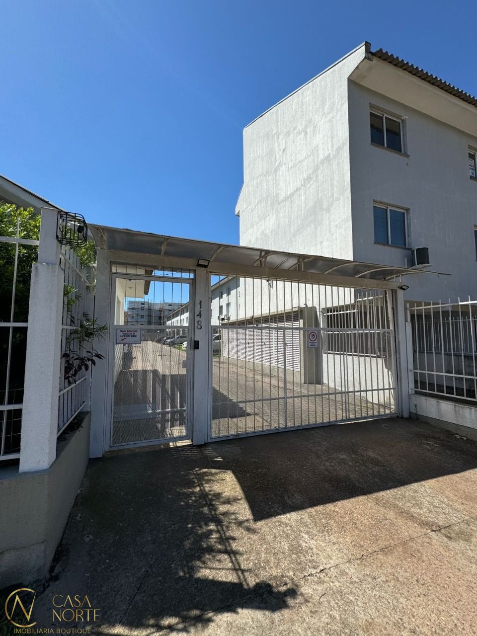 Sobrado à venda com 3 quartos, 63m², 1 suíte, Rua Dorival Castilhos Machado no bairro Aberta dos Morros em Porto Alegre