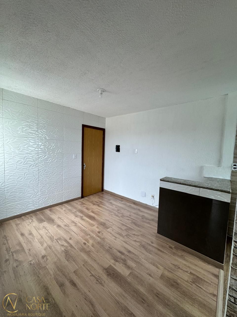 Apartamento à venda com 2 quartos, 39m², 1 vaga, Rua Capitão Pedroso no bairro Restinga em Porto Alegre