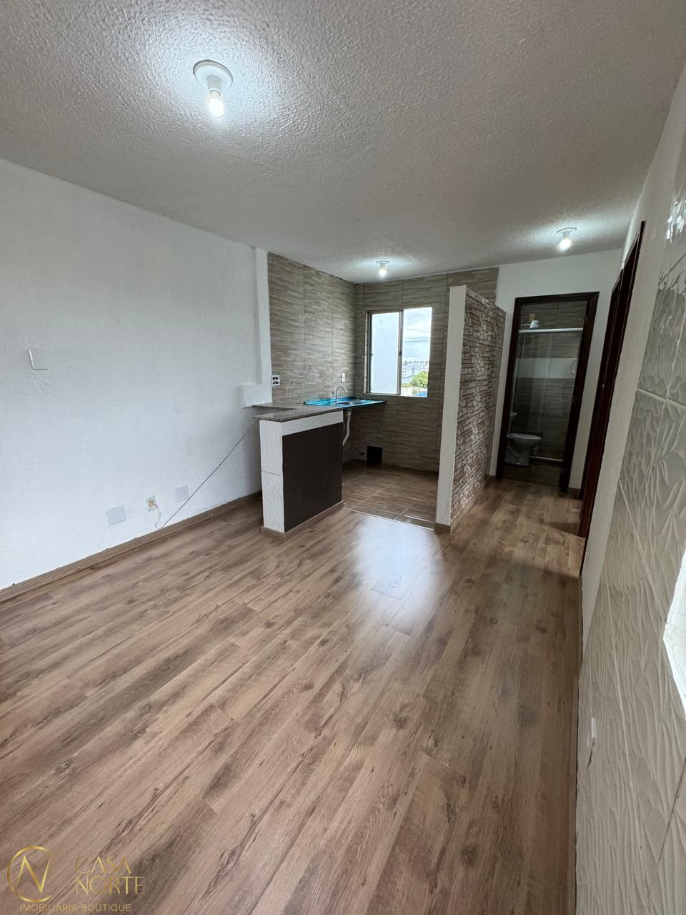 Apartamento à venda com 2 quartos, 39m², 1 vaga, Rua Capitão Pedroso no bairro Restinga em Porto Alegre
