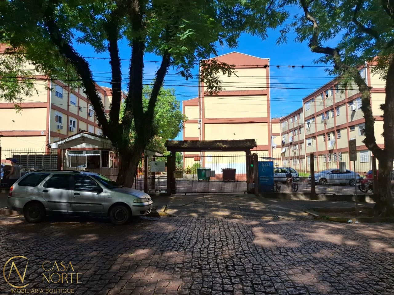 Apartamento à venda com 2 quartos, 49m², 1 vaga, Travessa Escobar no bairro Camaquã em Porto Alegre