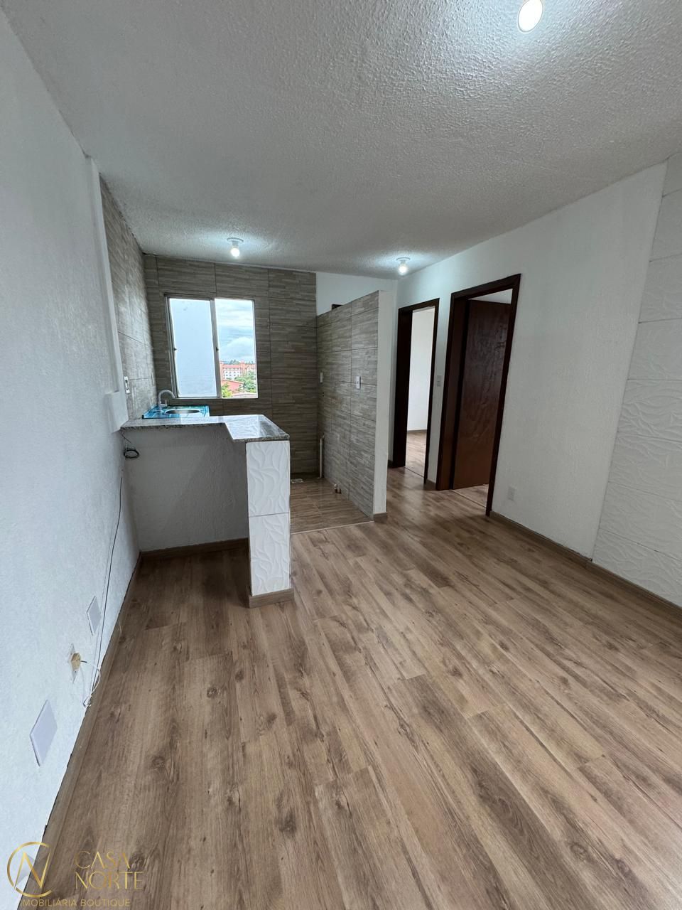 Apartamento à venda com 2 quartos, 39m², 1 vaga, Rua Capitão Pedroso no bairro Restinga em Porto Alegre