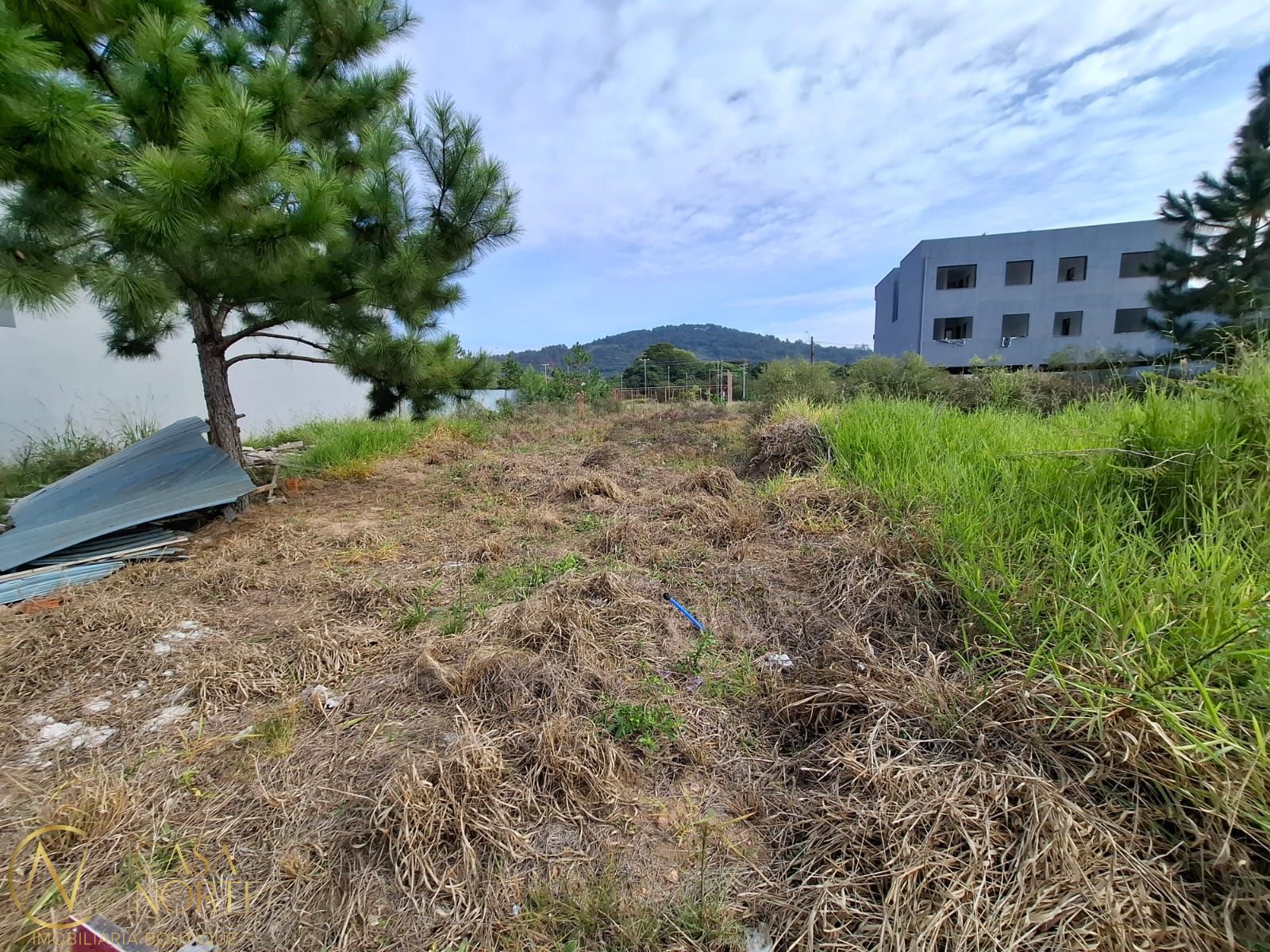Terreno à venda  com 188m², Rua Francisco Mattos Terres no bairro Aberta dos Morros em Porto Alegre