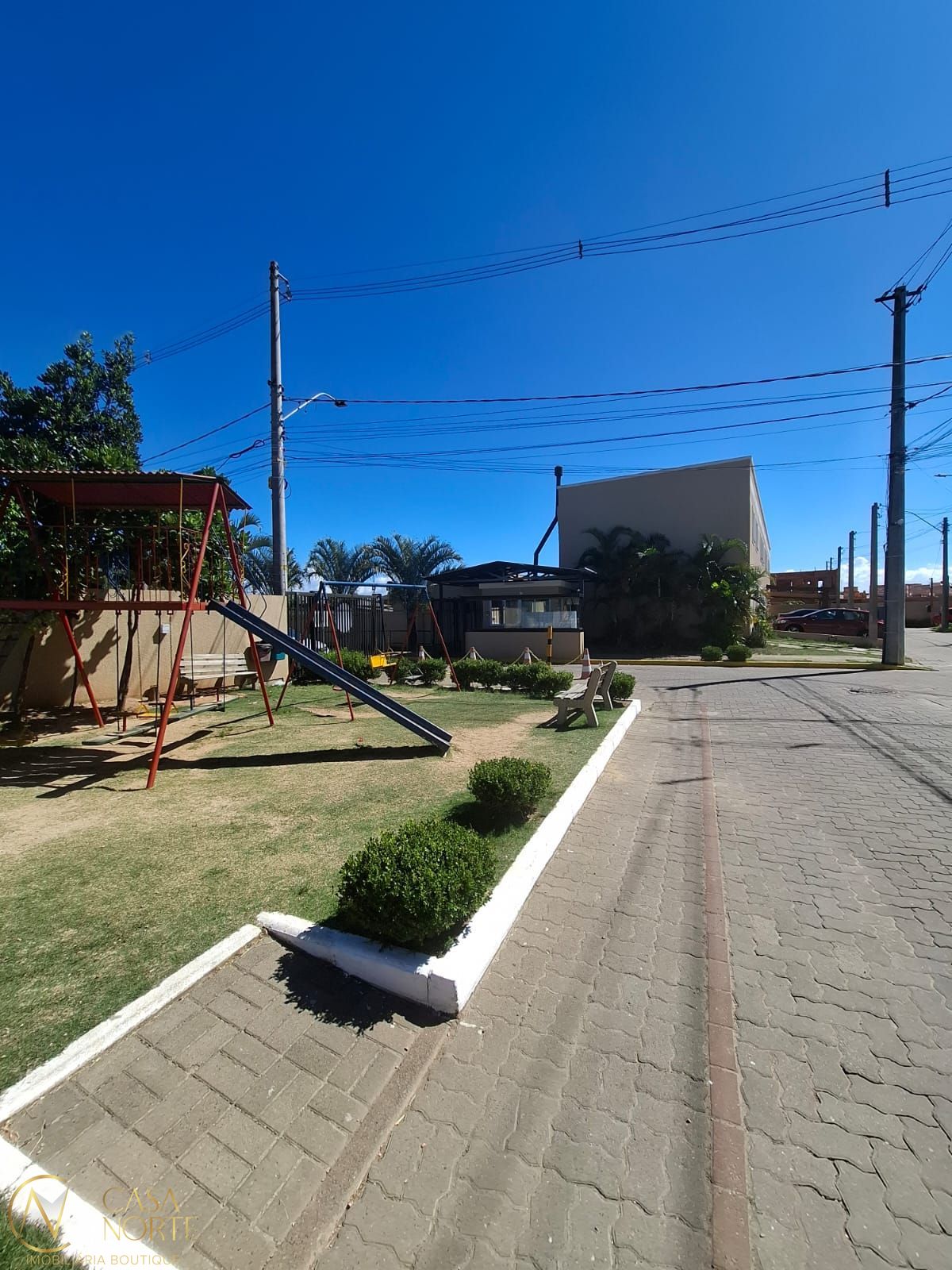 Casa de Condomínio à venda com 2 quartos, 82m², 1 vaga, Rua Capitão Pedroso no bairro Restinga em Porto Alegre