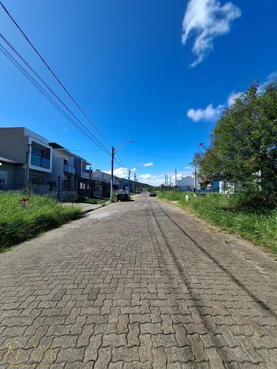 Terreno à venda  com 122m², Rua Werno Finkler no bairro Aberta dos Morros em Porto Alegre