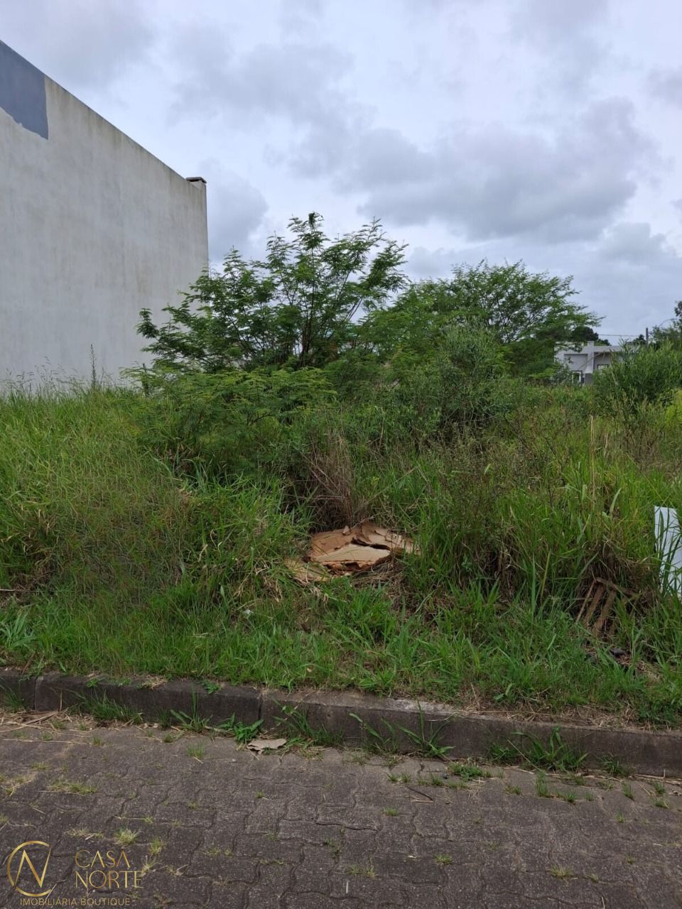 Terreno à venda  com 96m², Rua Ney Gomes Martins no bairro Aberta dos Morros em Porto Alegre