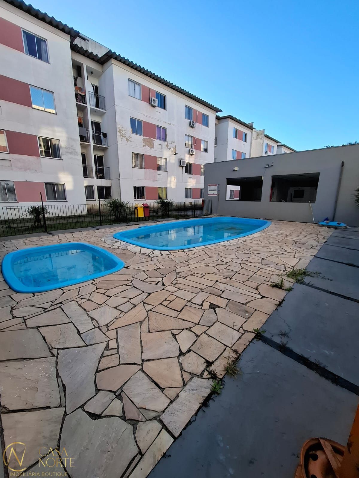 Apartamento à venda com 2 quartos, 42m², 1 vaga, Estrada Barro Vermelho no bairro Restinga em Porto Alegre