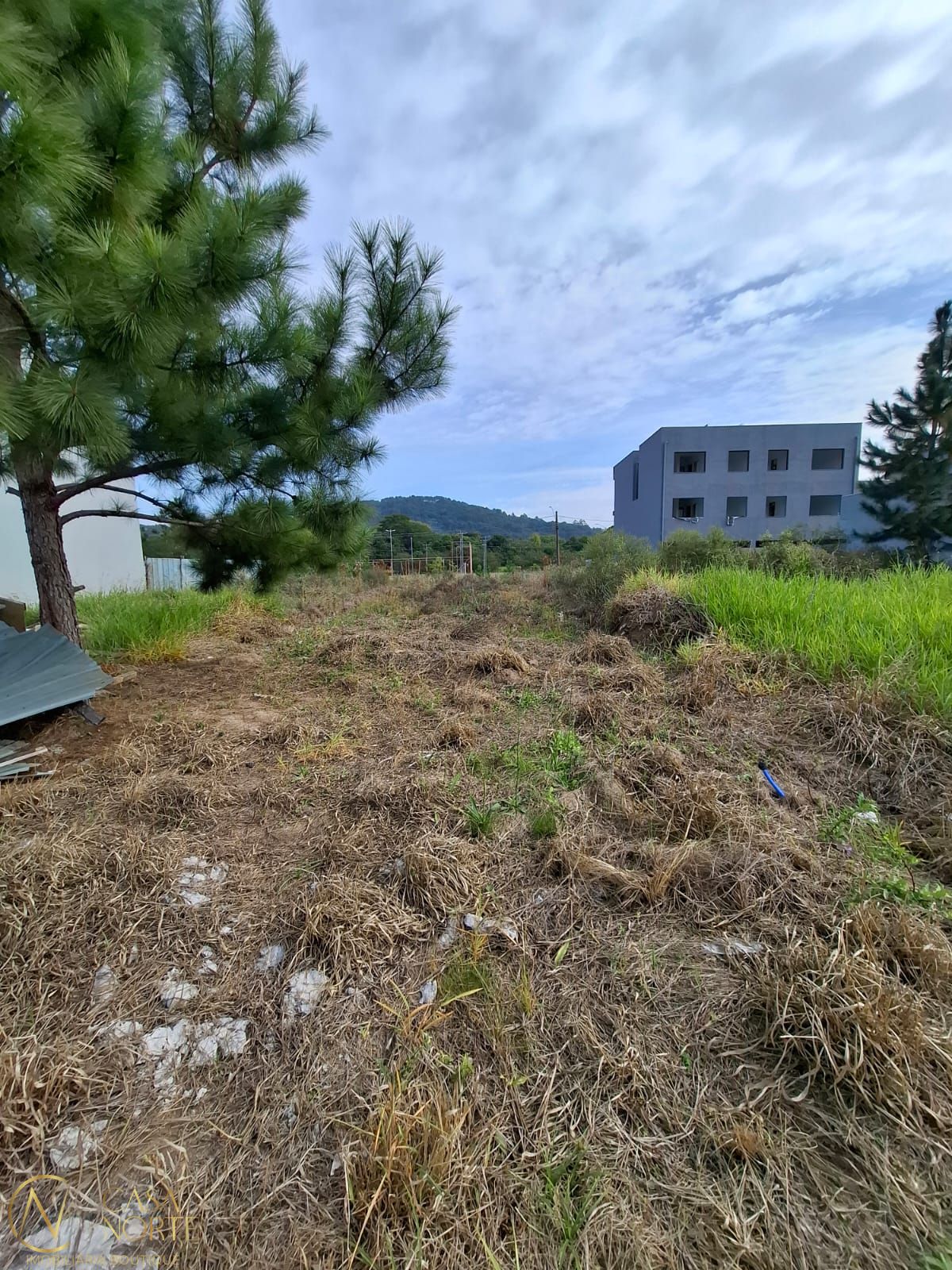 Terreno à venda  com 188m², Rua Francisco Mattos Terres no bairro Aberta dos Morros em Porto Alegre
