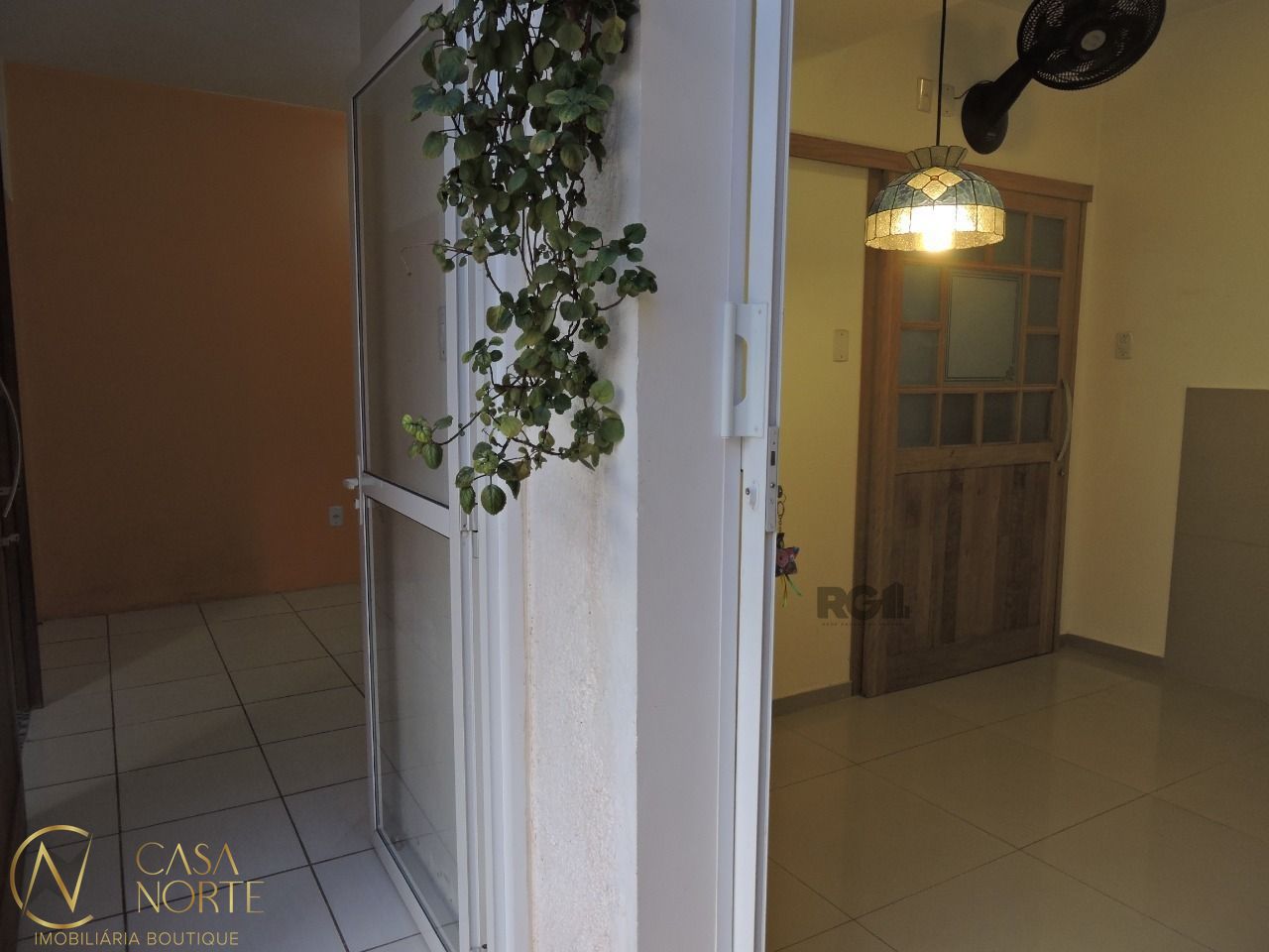 Apartamento à venda com 2 quartos, 58m², Rua Felipe Camarao no bairro Rio Branco em Porto Alegre