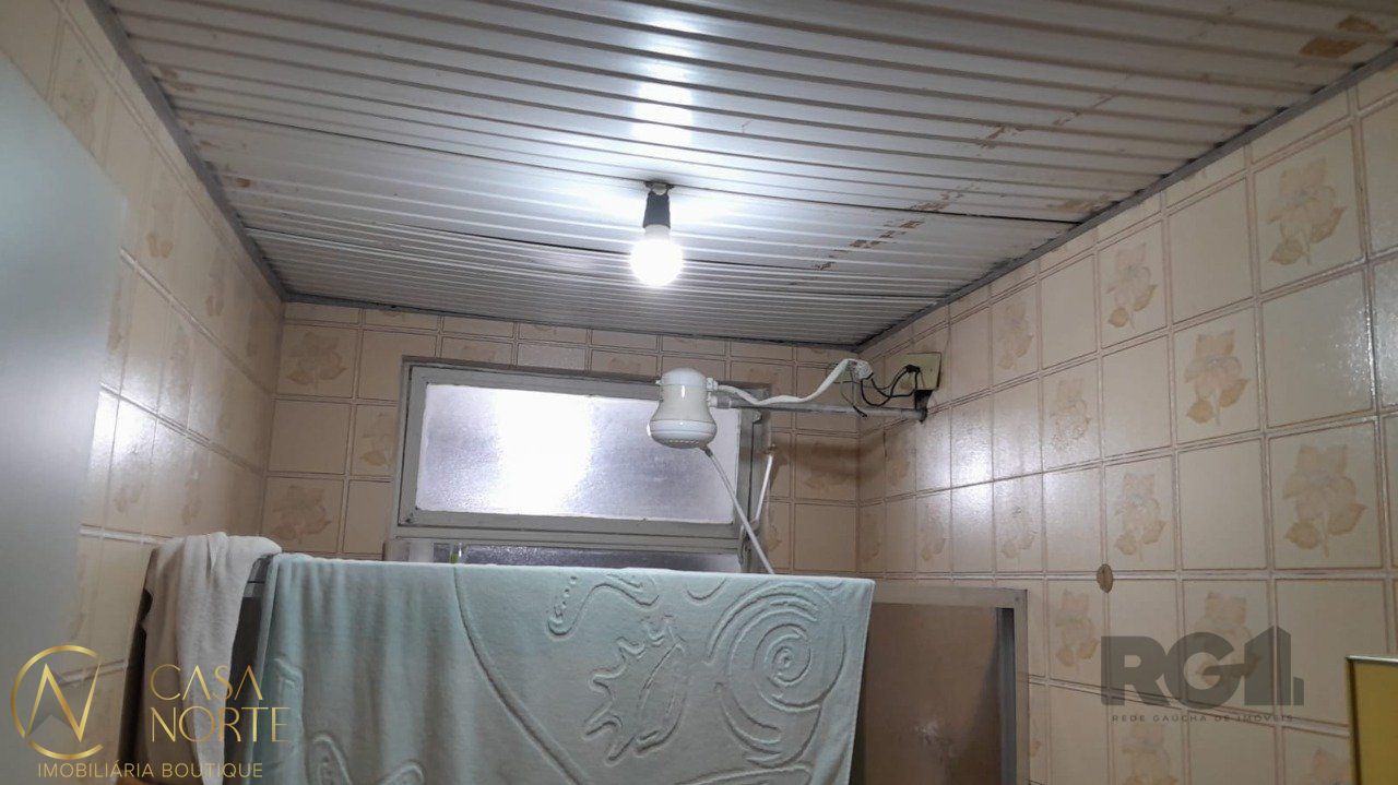 Kitnet à venda com 1 quarto, 29m², Rua Sarmento Leite no bairro Centro Histórico em Porto Alegre