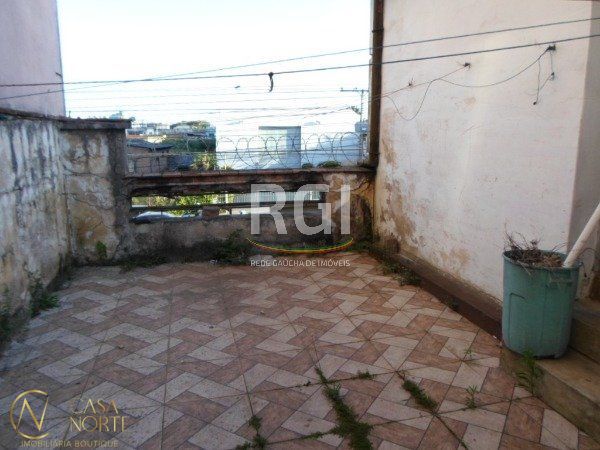 Prédio Comercial à venda com 3 quartos, 451m², Avenida Sertorio no bairro Navegantes em Porto Alegre