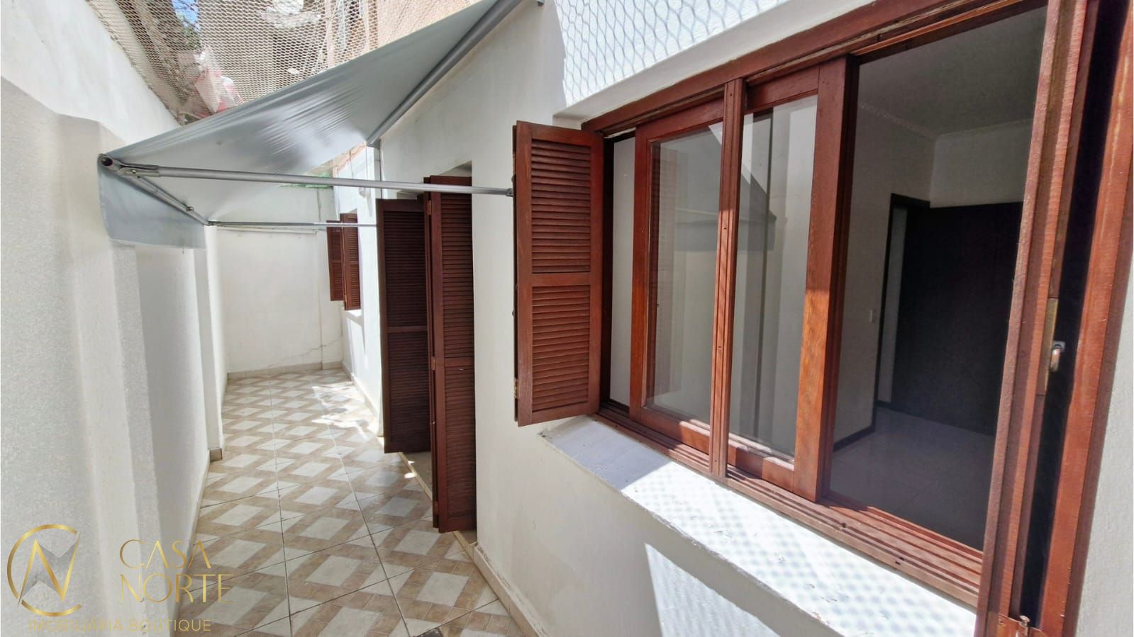 Apartamento à venda com 3 quartos, 74m², 1 suíte, Rua Miguel Teixeira no bairro Cidade Baixa em Porto Alegre