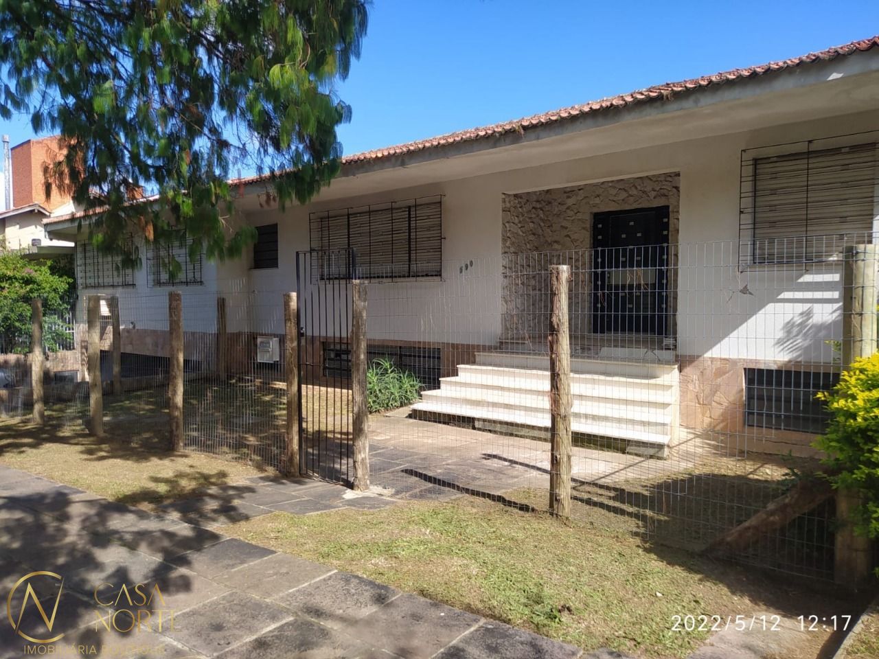 Casa à venda com 4 quartos, 502m², 3 suítes, 6 vagas, Avenida General Barreto Viana no bairro Chácara das Pedras em Porto Alegre