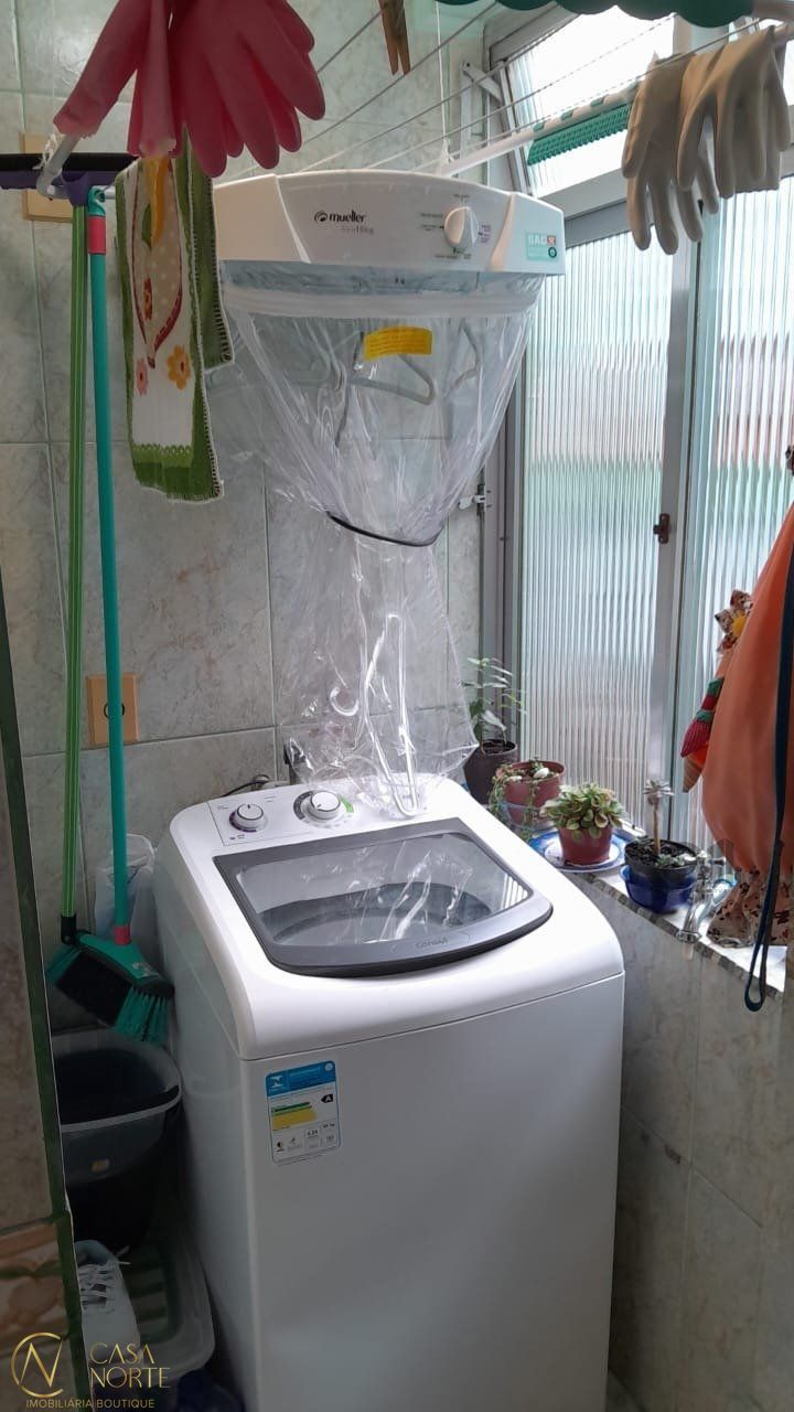 Apartamento à venda com 2 quartos, 49m², 1 vaga, Avenida Jacuí no bairro Cristal em Porto Alegre