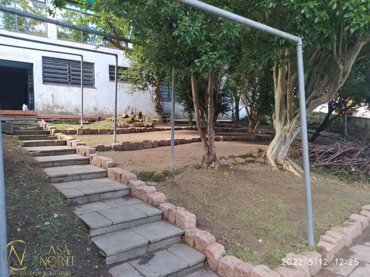 Casa à venda com 4 quartos, 502m², 3 suítes, 6 vagas, Avenida General Barreto Viana no bairro Chácara das Pedras em Porto Alegre