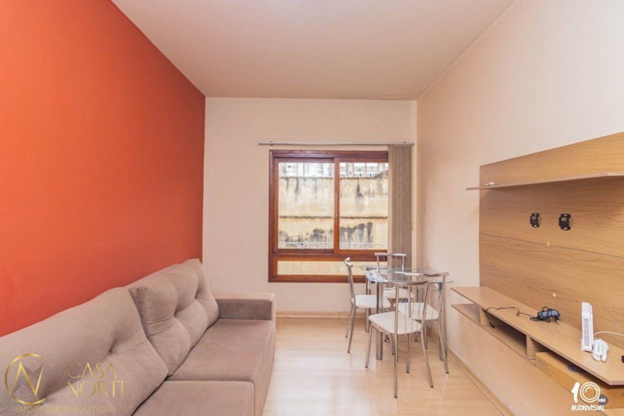 Apartamento à venda com 2 quartos, 72m², Rua José do Patrocinio no bairro Cidade Baixa em Porto Alegre