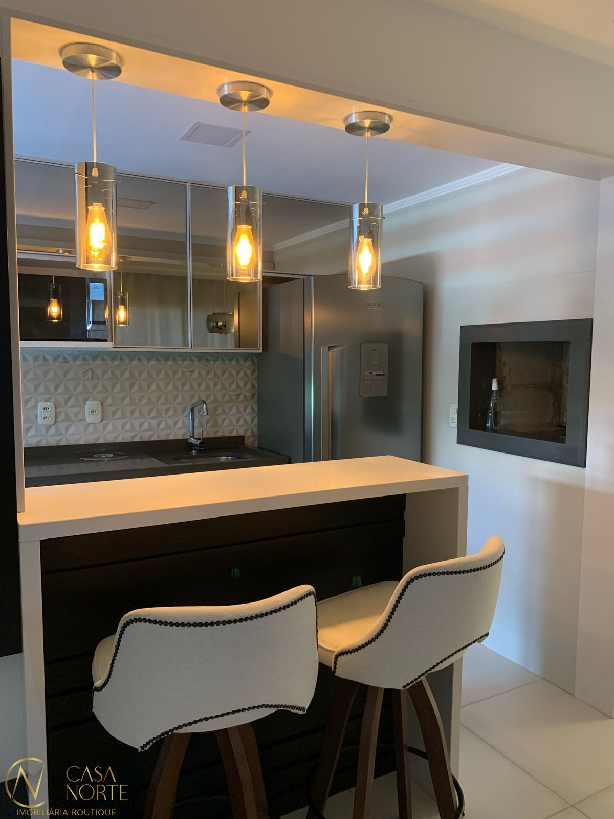 Apartamento à venda com 2 quartos, 78m², 1 suíte, 2 vagas, Rua Guilherme Alves no bairro Partenon em Porto Alegre
