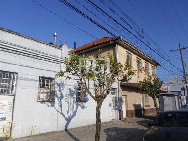 Prédio Comercial à venda com 3 quartos, 451m², Avenida Sertorio no bairro Navegantes em Porto Alegre