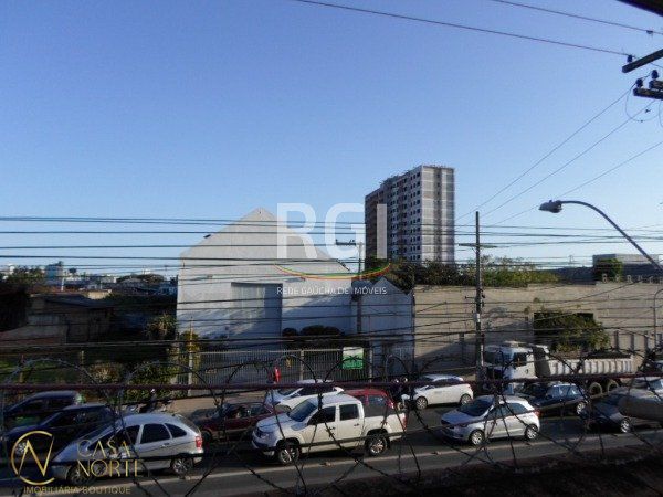 Prédio Comercial à venda com 3 quartos, 451m², Avenida Sertorio no bairro Navegantes em Porto Alegre