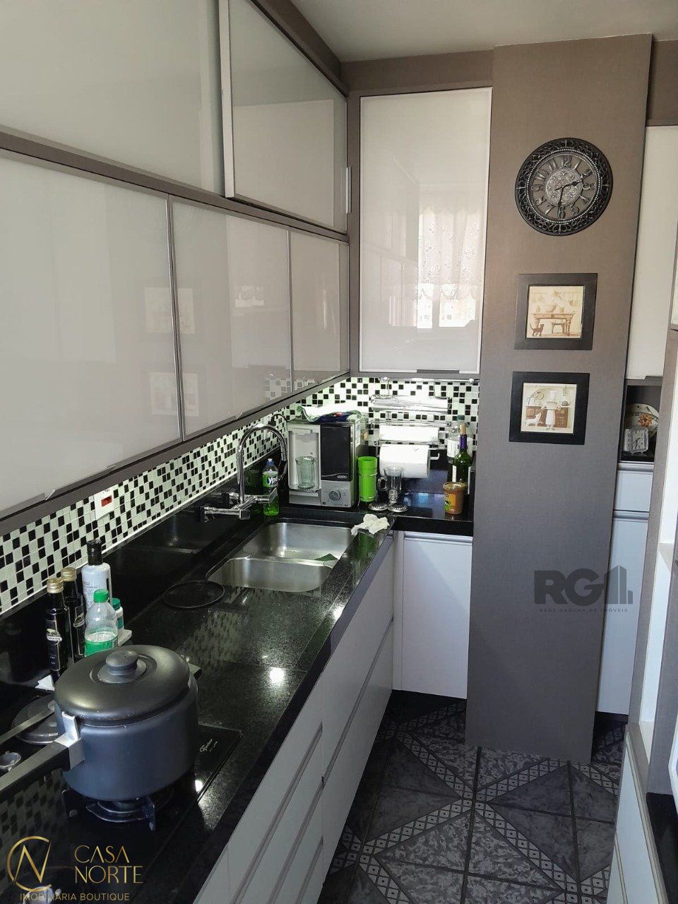 Apartamento à venda com 3 quartos, 97m², 1 suíte, Rua José do Patrocínio no bairro Cidade Baixa em Porto Alegre