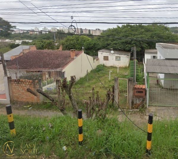 Terreno à venda  com 300m², Avenida Vicente Monteggia no bairro Cavalhada em Porto Alegre