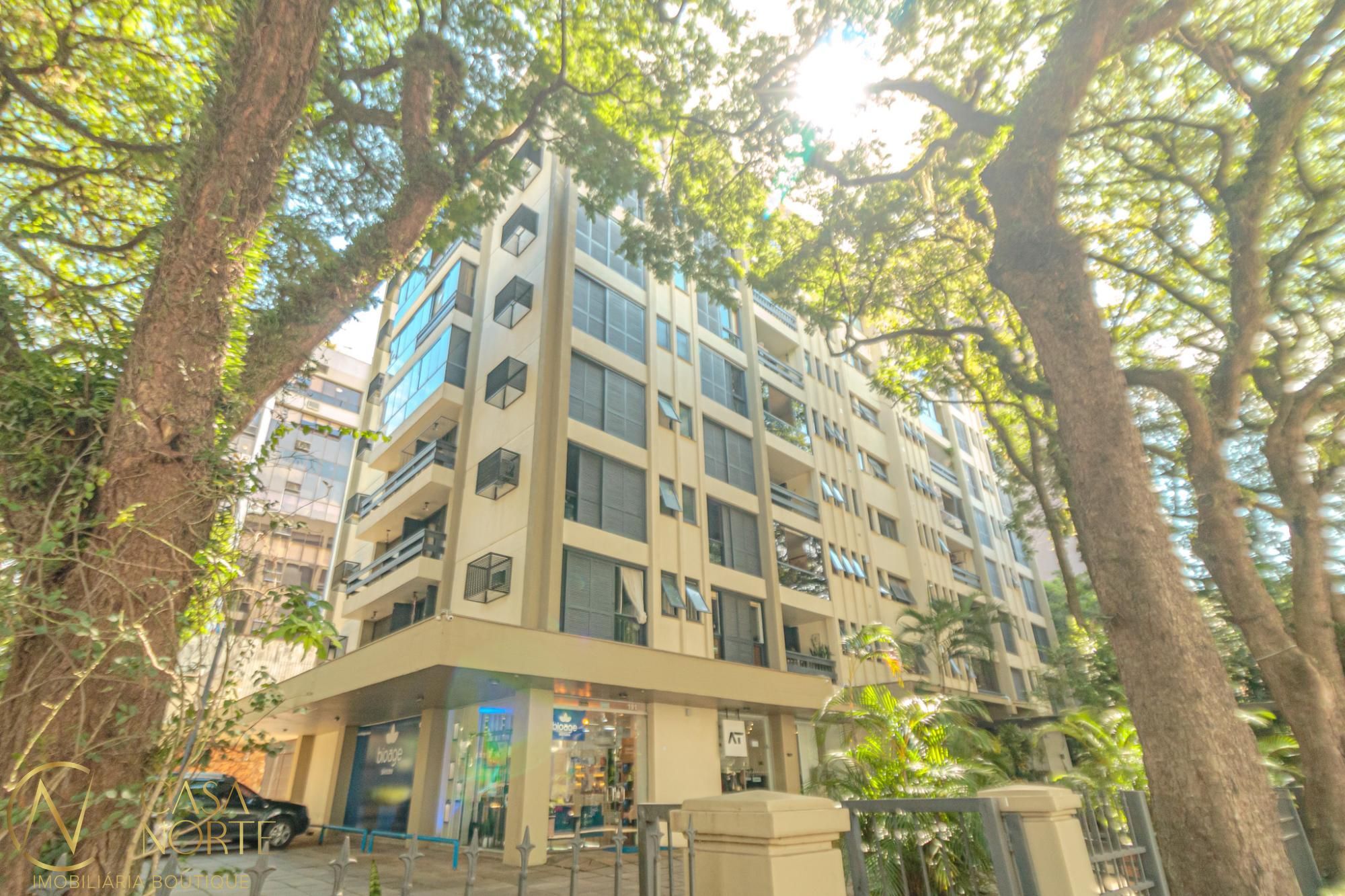 Apartamento à venda com 3 quartos, 135m², 1 suíte, 1 vaga, Rua Hilário Ribeiro no bairro Moinhos de Vento em Porto Alegre