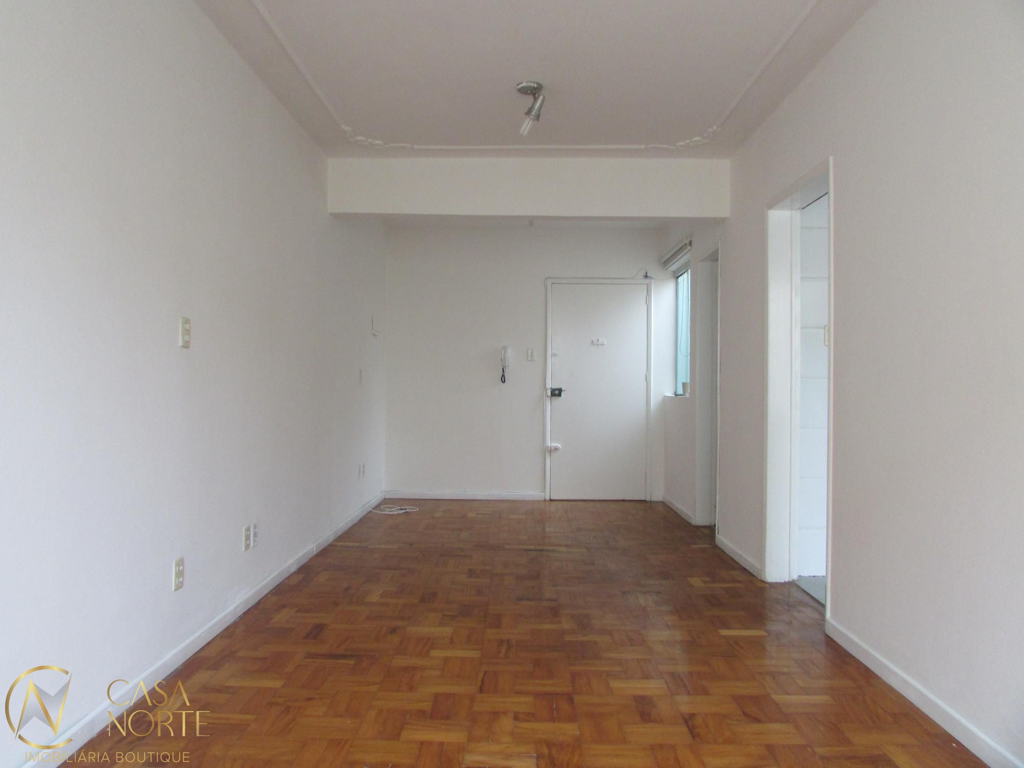 Kitnet à venda com 1 quarto, 35m², Avenida Venâncio Aires no bairro Cidade Baixa em Porto Alegre