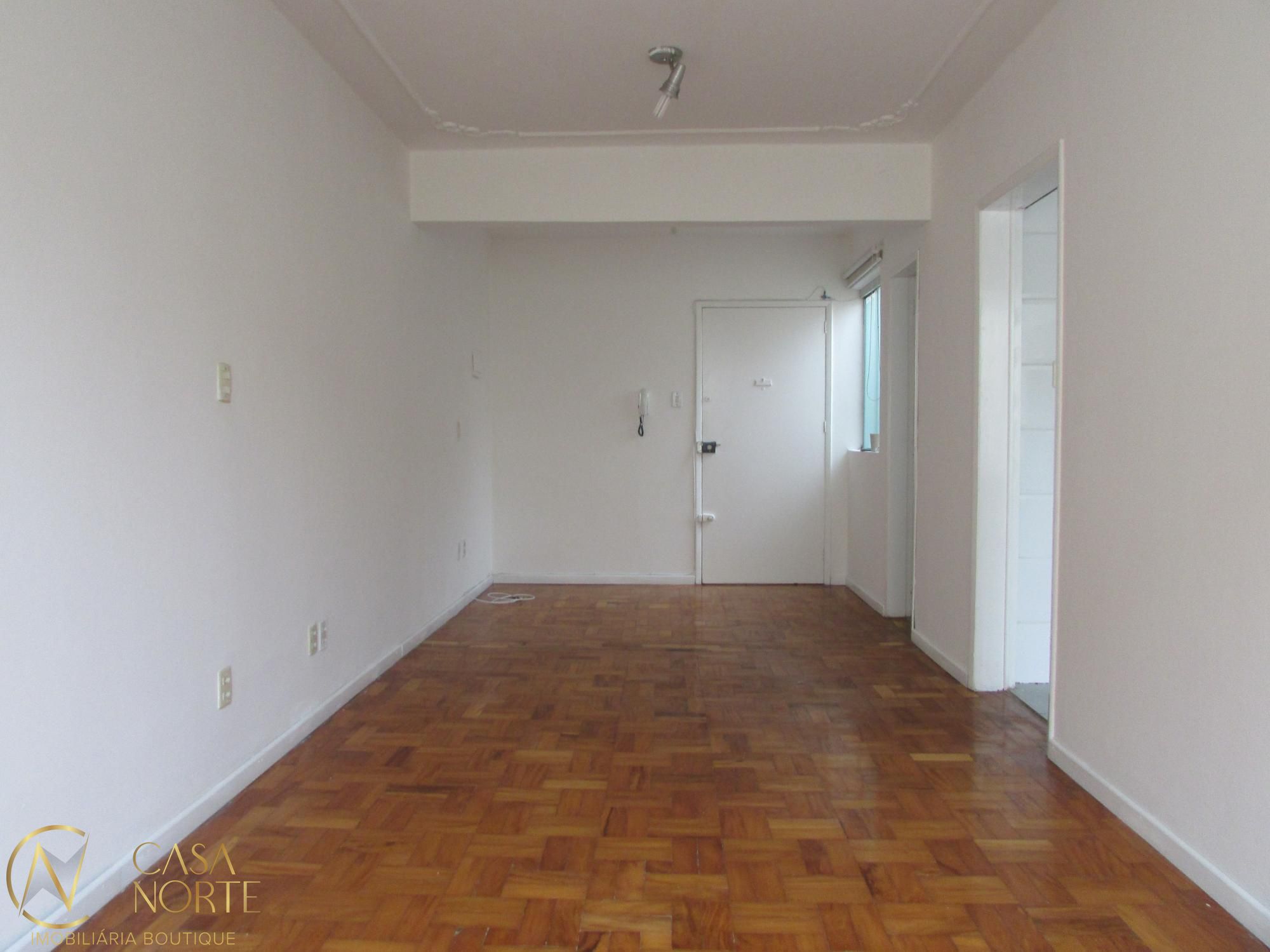 Kitnet à venda com 1 quarto, 35m², Avenida Venâncio Aires no bairro Cidade Baixa em Porto Alegre