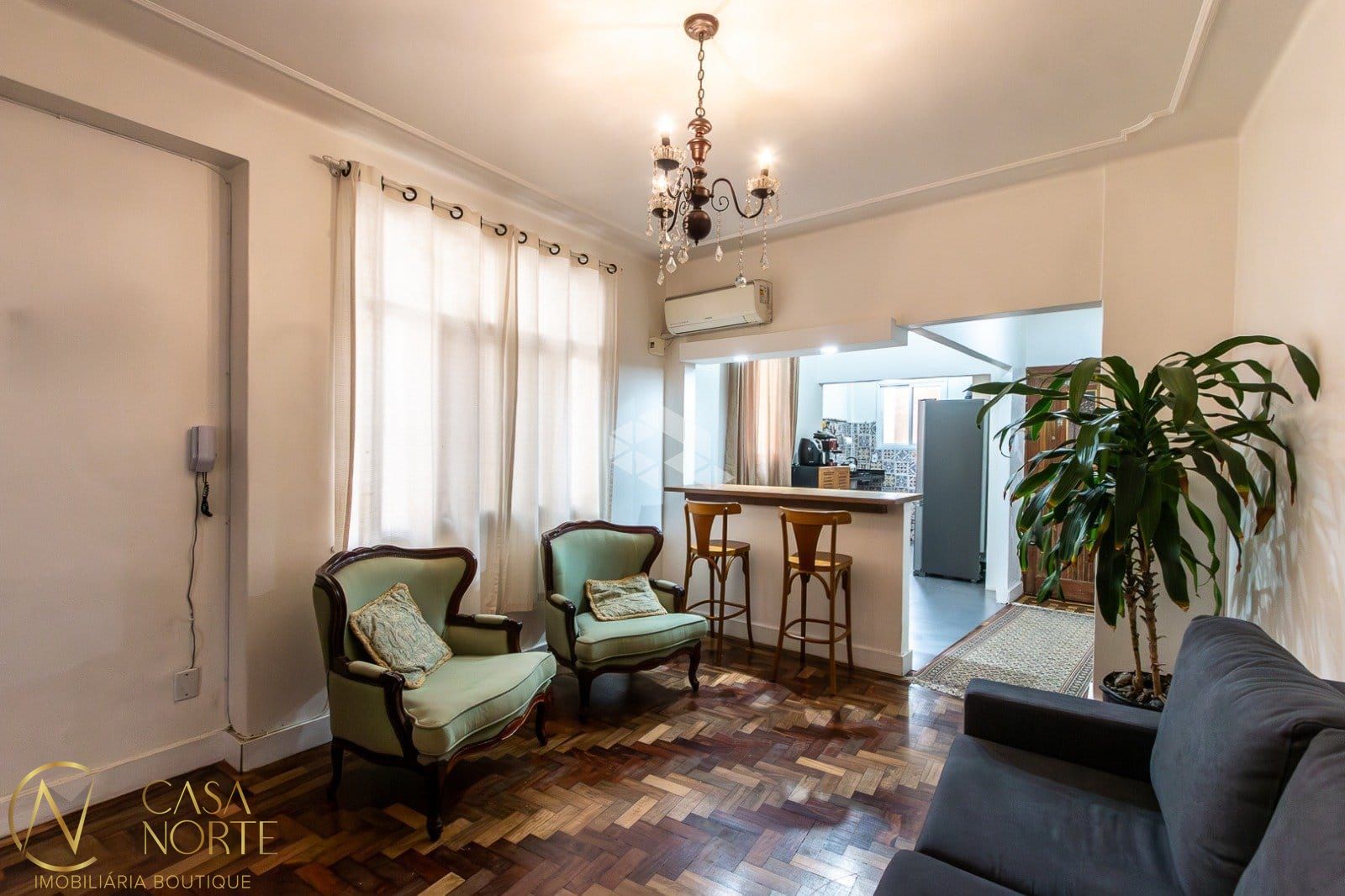 Apartamento à venda com 2 quartos, 57m², Avenida Cristovao Colombo no bairro Floresta em Porto Alegre