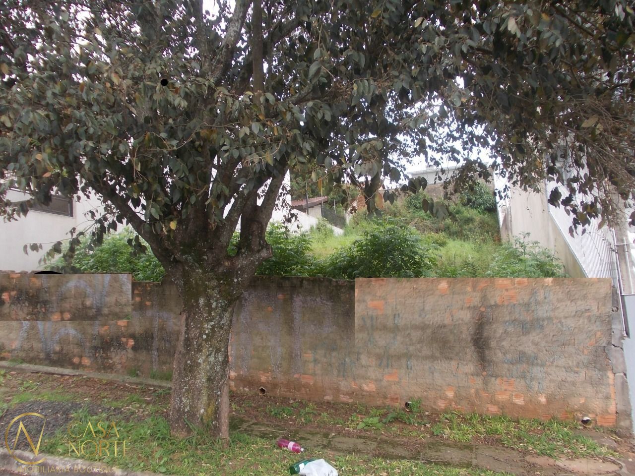 Terreno à venda  com 300m², Rua Hugo Nelson Magalhaes no bairro Parque Santa Fé em Porto Alegre