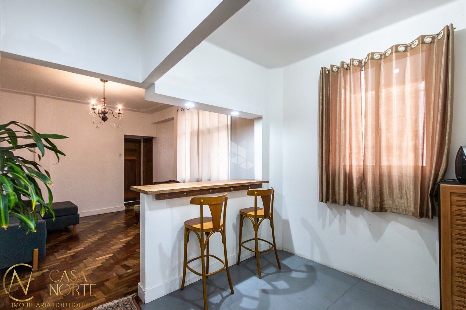 Apartamento à venda com 2 quartos, 57m², Avenida Cristovao Colombo no bairro Floresta em Porto Alegre