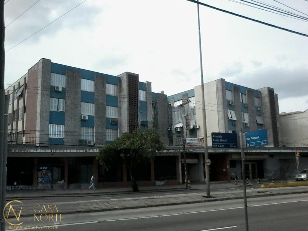 Apartamento à venda com 3 quartos, 79m², Avenida Assis Brasil no bairro Santa Maria Goretti em Porto Alegre