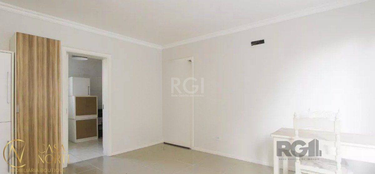 Apartamento à venda com 3 quartos, 110m², 1 suíte, 1 vaga, Rua Santos Neto no bairro Petrópolis em Porto Alegre