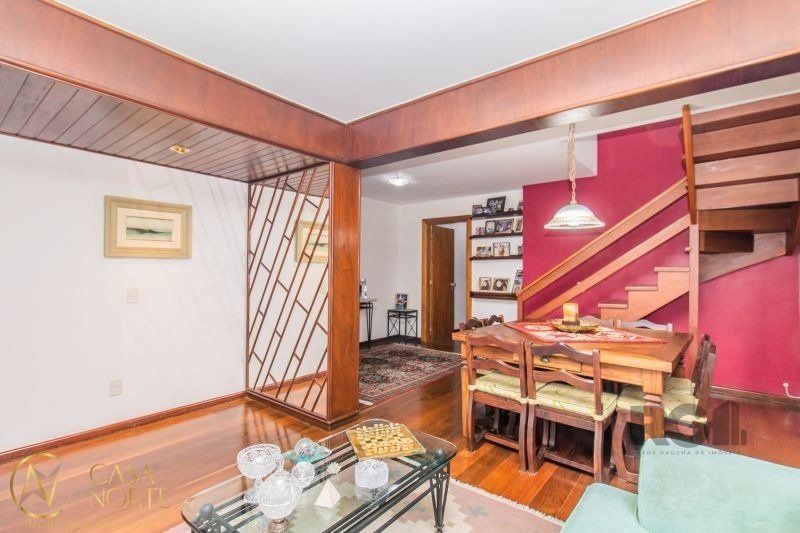 Cobertura à venda com 3 quartos, 233m², 1 suíte, 2 vagas, Rua Anita Garibaldi no bairro Mont Serrat em Porto Alegre