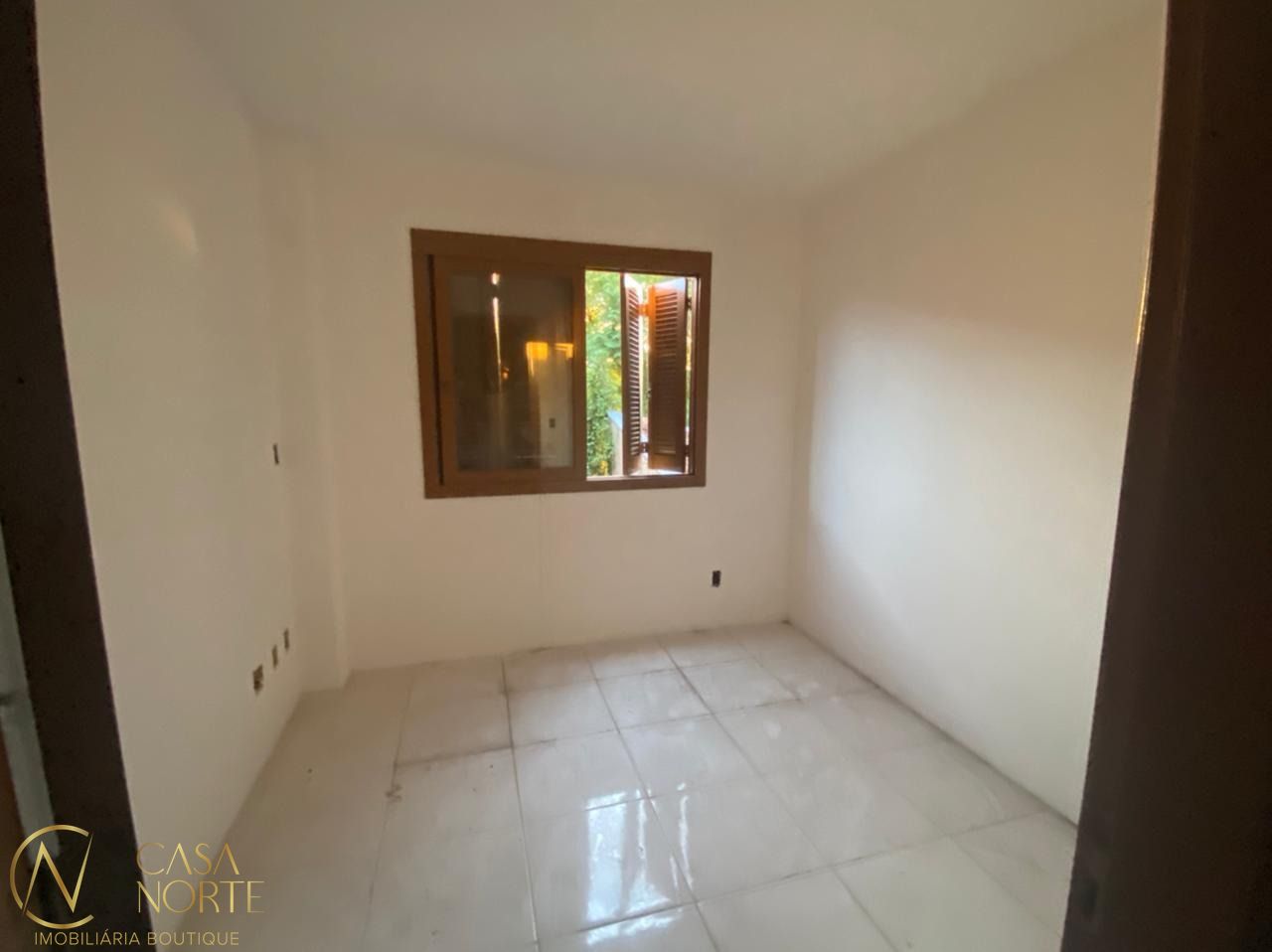 Casa de Condomínio à venda com 3 quartos, 1200m², 1 suíte, 2 vagas, Rua Morro Alto no bairro Ipanema em Porto Alegre