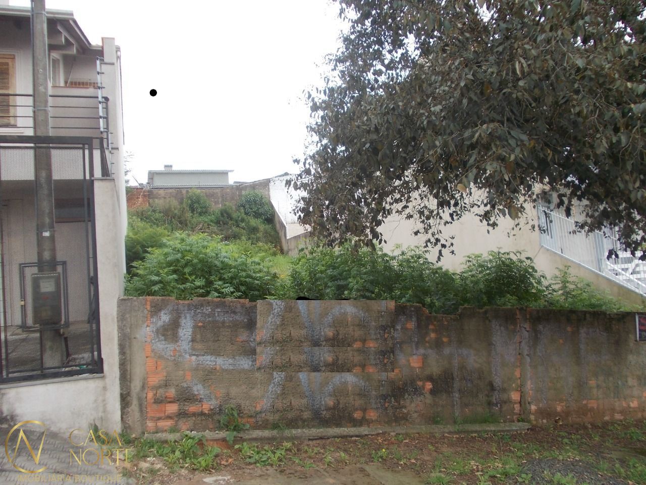 Terreno à venda  com 300m², Rua Hugo Nelson Magalhaes no bairro Parque Santa Fé em Porto Alegre