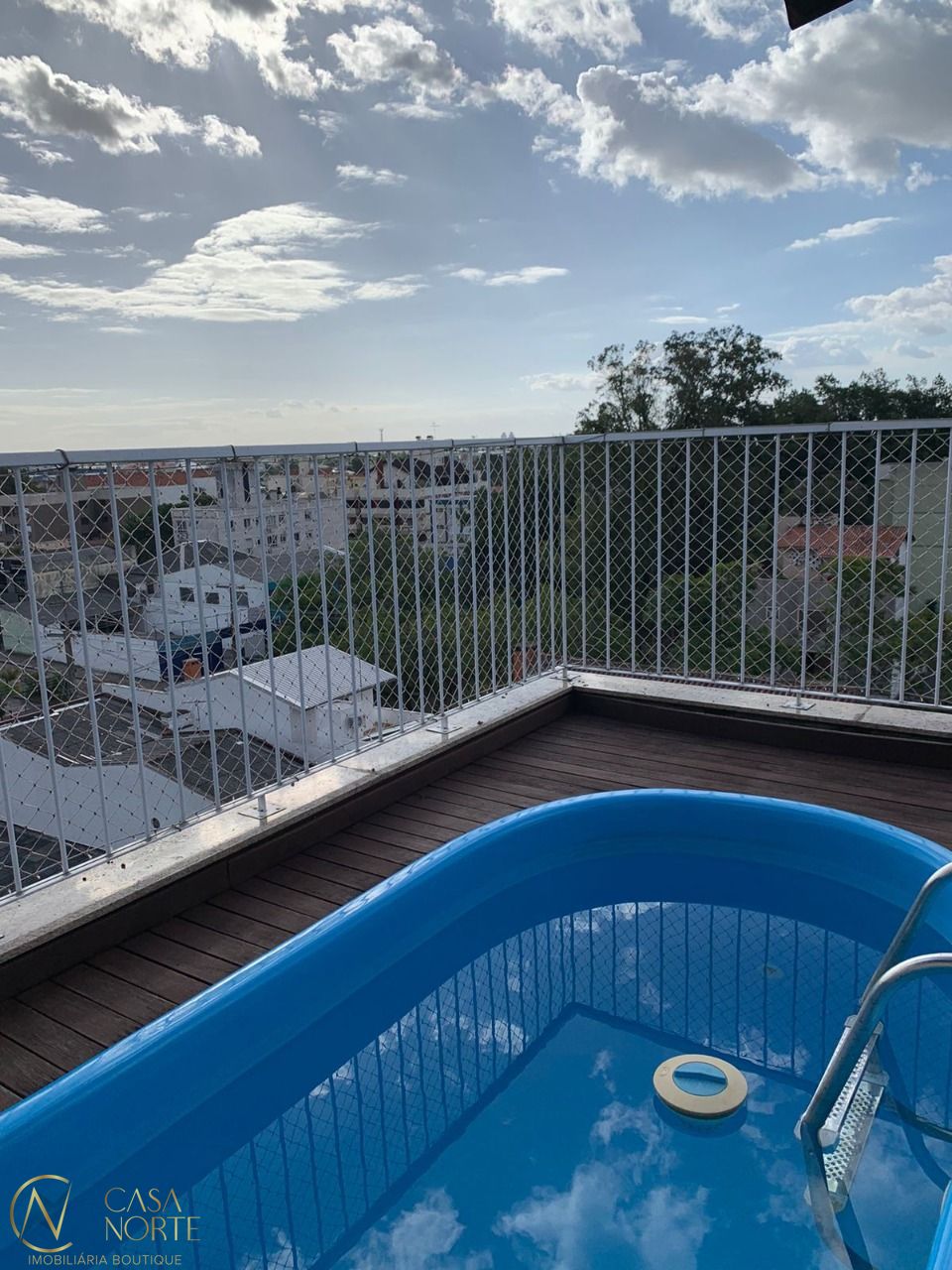 Cobertura à venda com 3 quartos, 148m², 1 suíte, 1 vaga, Rua Brito Peixoto no bairro Passo da Areia em Porto Alegre