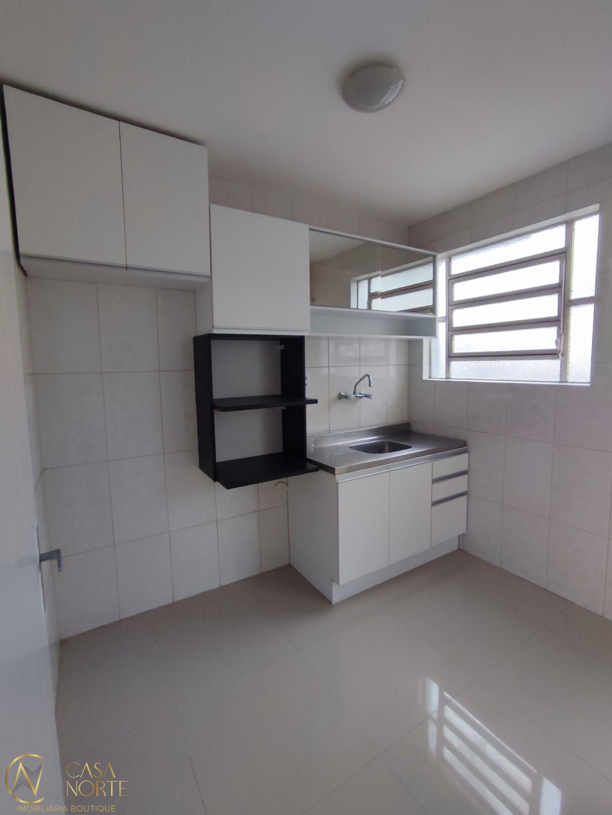 Apartamento à venda com 1 quarto, 44m², 1 vaga, Avenida Cristóvão Colombo no bairro Floresta em Porto Alegre