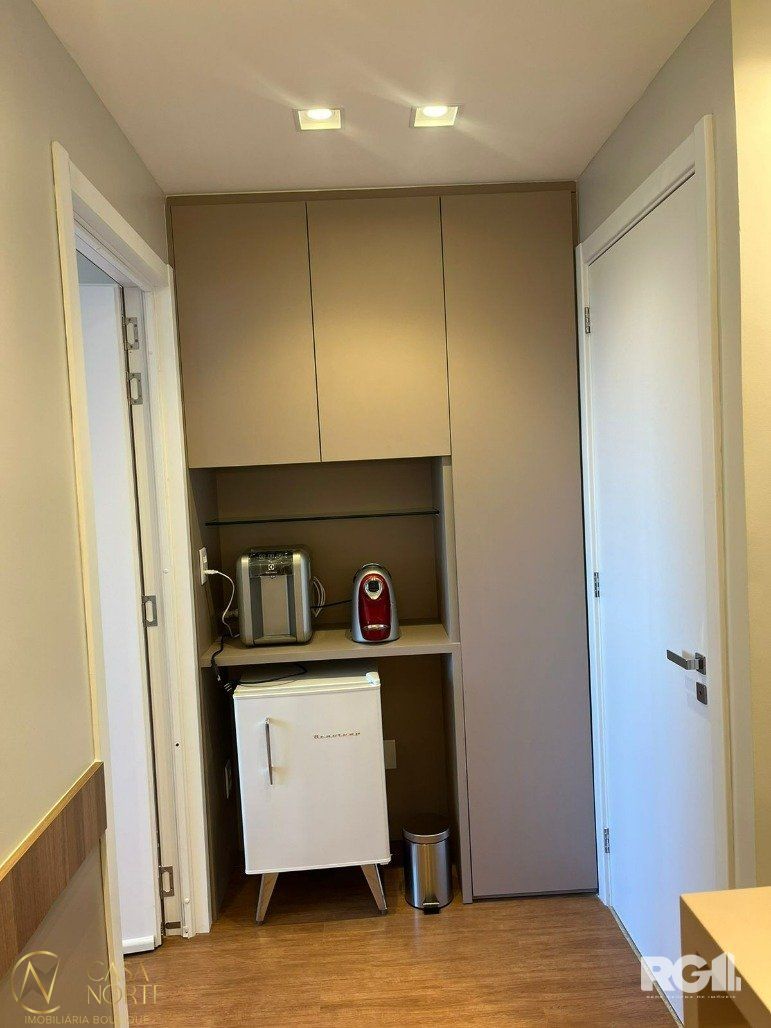Sala Comercial à venda , 29m², Rua Coronel Aparício Borges no bairro Teresópolis em Porto Alegre