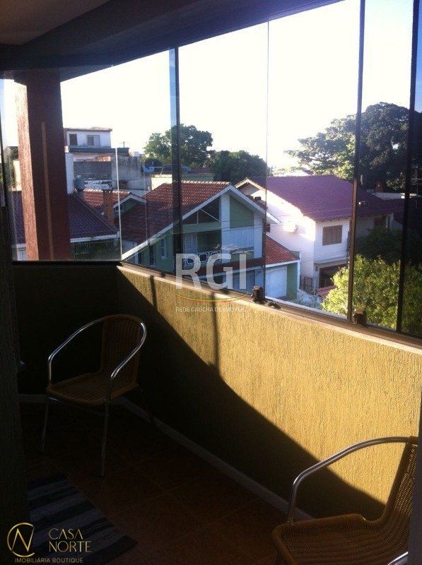 Apartamento à venda com 2 quartos, 84m², 1 vaga, Rua Professora Cecy Cordeiro Thofehrn no bairro Sarandi em Porto Alegre
